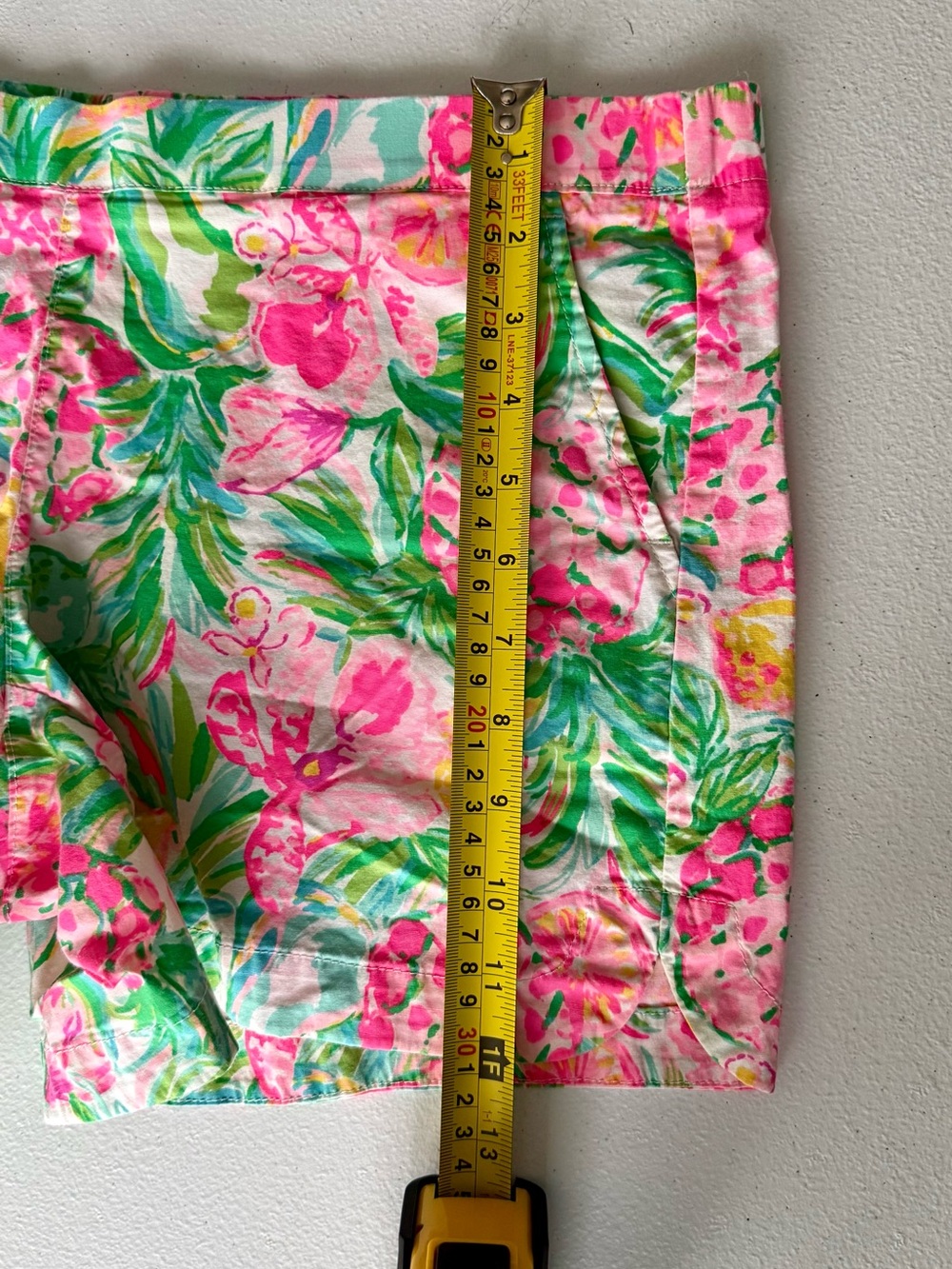 Lilly Pulitzer Pink & Green Tropical Print Bermuda Shorts | Size M - Picture 8 of 9